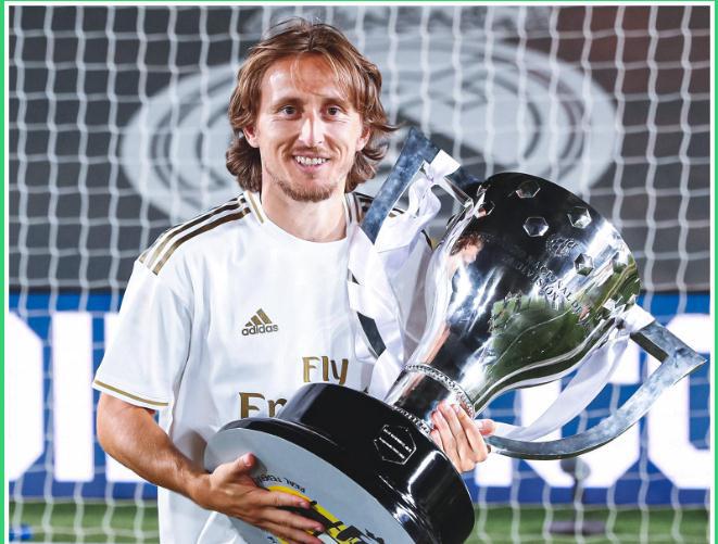 成功将球送 成功将球送